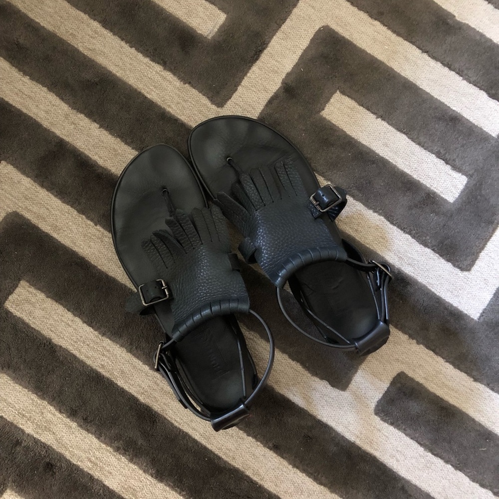 Hunter sandal